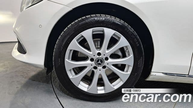 Mercedes-Benz E-Class 2019 — Şəkil 5/20
