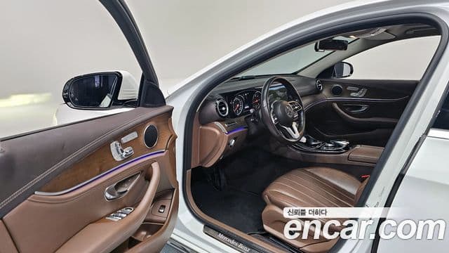 Mercedes-Benz E-Class 2019 — Şəkil 11/20