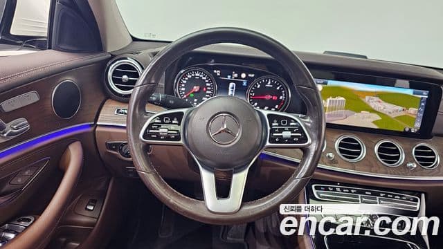 Mercedes-Benz E-Class 2019 — Şəkil 13/20