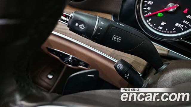 Mercedes-Benz E-Class 2019 — Şəkil 17/20