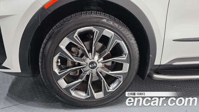 Kia Sorento 2021 — ფოტო 5/20