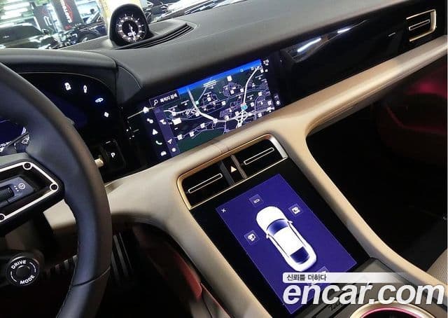 Porsche Taycan 2025 — ფოტო 4/20