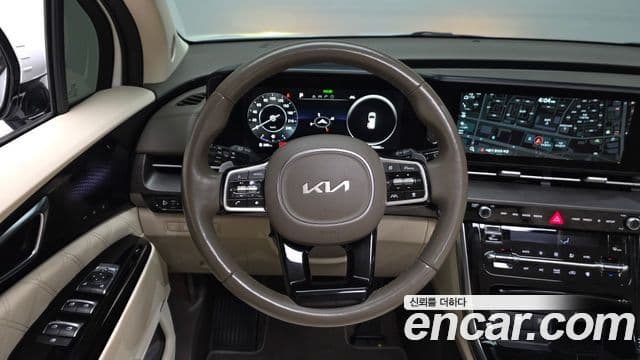 Kia Carnival 2021 — Şəkil 13/20