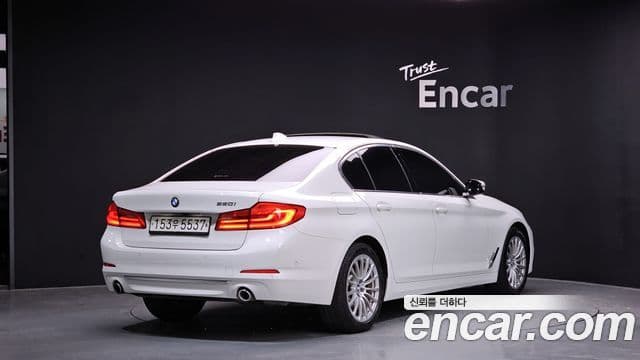 BMW 5 Series 2019 — Şəkil 2/20