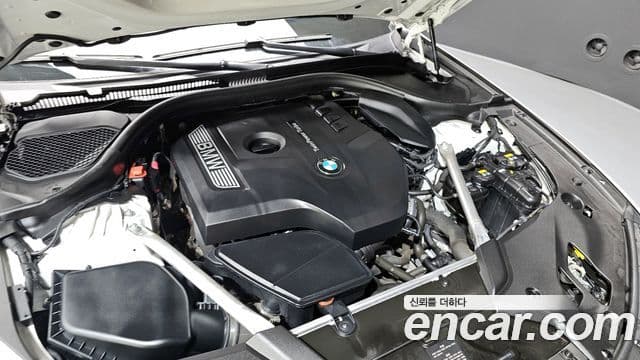 BMW 5 Series 2019 — Şəkil 6/20