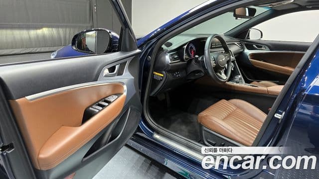 Genesis G70 2019 — ფოტო 10/20