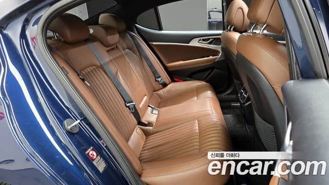 Genesis G70 2019 — ფოტო 12/20