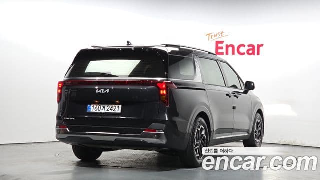 Kia Carnival 2025 — Фото 2/20