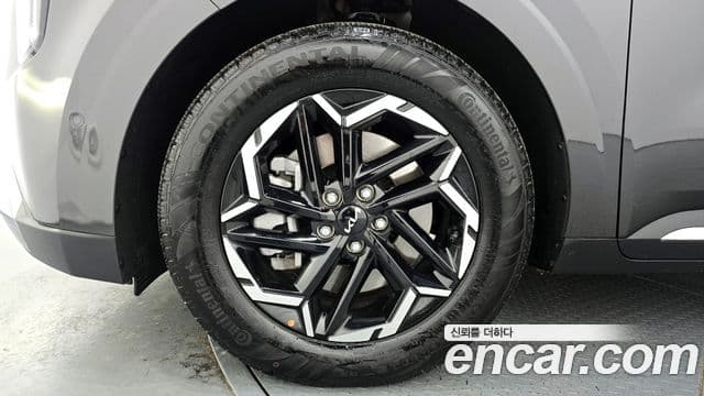 Kia Carnival 2025 — Фото 5/20