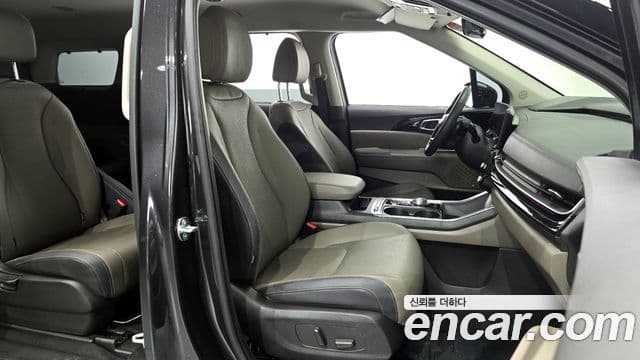Kia Carnival 2025 — Фото 10/20