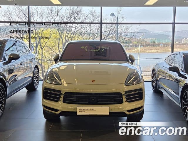 Porsche Cayenne 2022 — ფოტო 4/20