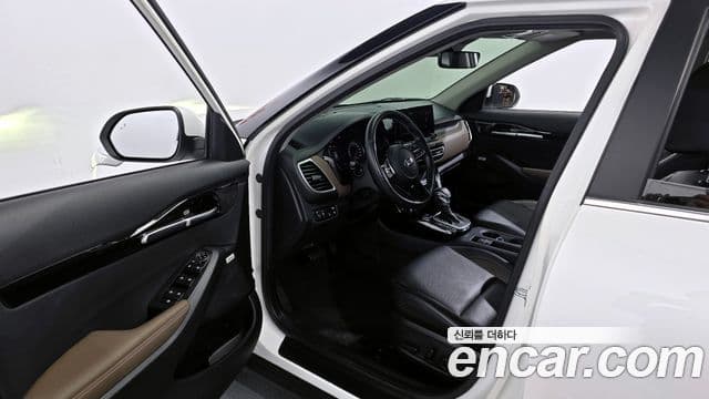 Kia Seltos 2021 — Şəkil 10/20