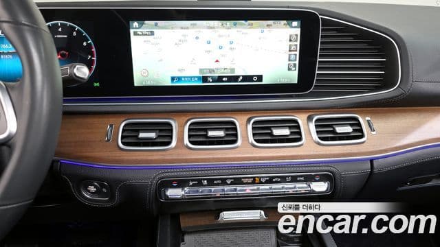 Mercedes-Benz GLE-Class 2021 — ფოტო 2/14