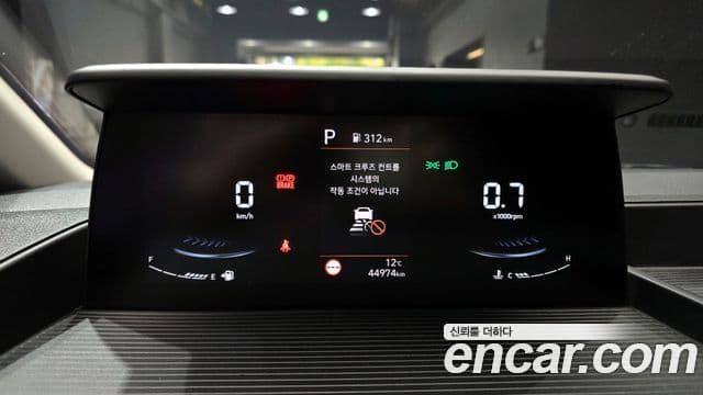 Hyundai Staria 2025 — Şəkil 8/20