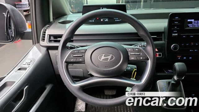 Hyundai Staria 2025 — Şəkil 13/20