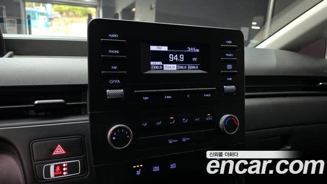 Hyundai Staria 2025 — Şəkil 14/20