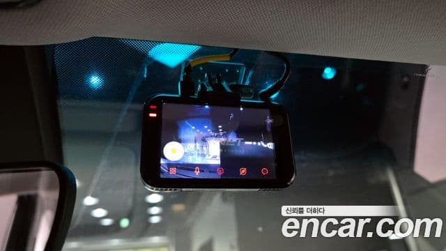 Hyundai Staria 2025 — Şəkil 17/20