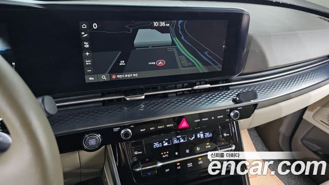 Kia Carnival 2021 — ფოტო 3/20