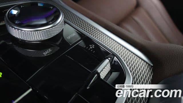 BMW X6 2022 — фото 18 из 20