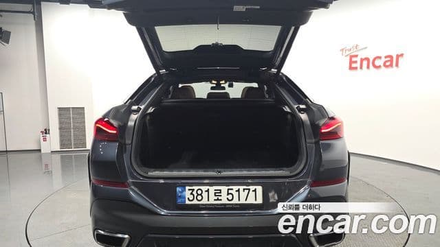 BMW X6 2022 — Photo 21/21