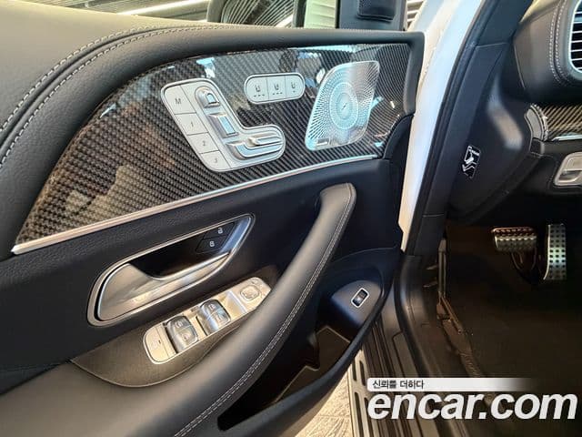 Mercedes-Benz GLE-Class 2025 — Photo 15/15