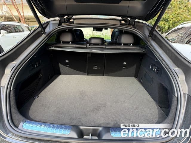 Mercedes-Benz GLE-Class 2025 — Photo 2/15