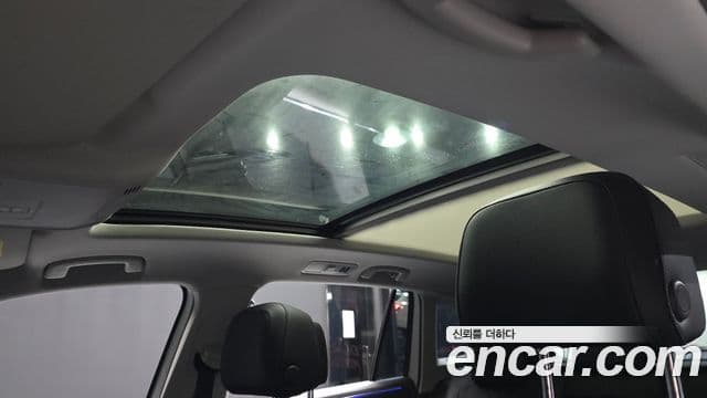 Volkswagen Tiguan 2021 — Şəkil 18/20
