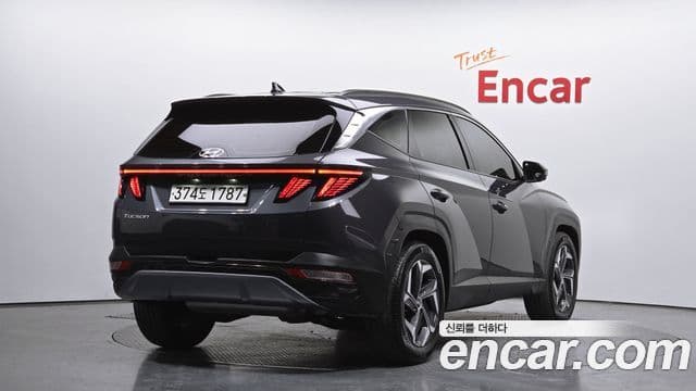 Hyundai Tucson Hybrid 2022 — Photo 13/20
