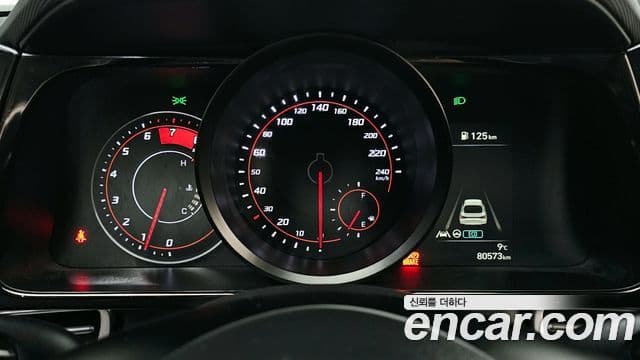 Hyundai The New Avante Hybrid 2022 — Şəkil 9/20