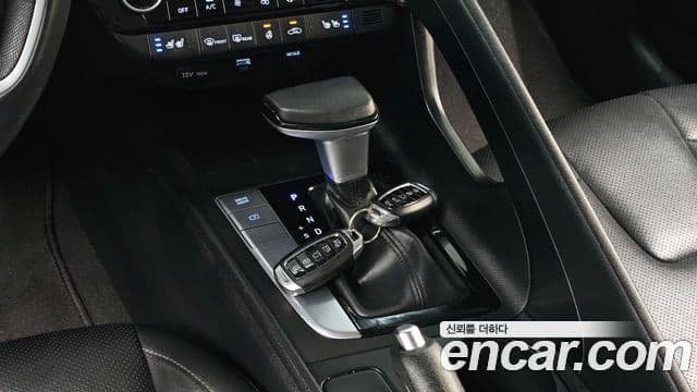 Hyundai The New Avante Hybrid 2022 — Şəkil 10/20