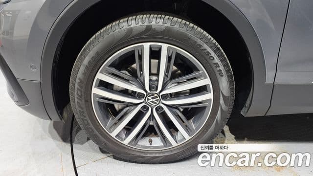 Volkswagen Tiguan Allspace 2024 — ფოტო 5/20