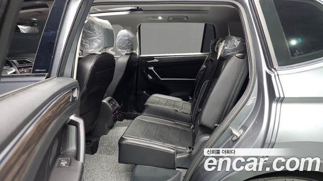Volkswagen Tiguan Allspace 2024 — ფოტო 12/20