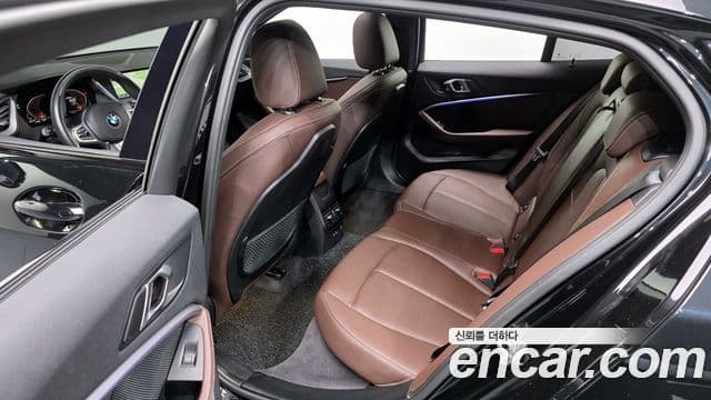 BMW 1 Series 2021 — Şəkil 13/20