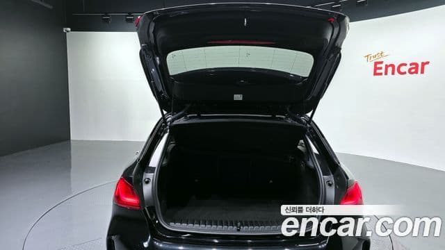 BMW 1 Series 2021 — Şəkil 20/20