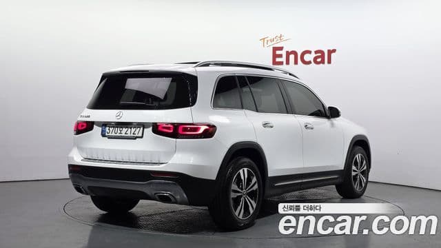 Mercedes-Benz GLB-Class 2021 — Şəkil 2/20