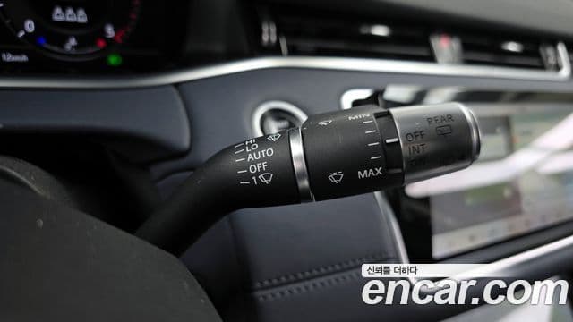 Land Rover Range Rover Evoque 2019 — ფოტო 16/20