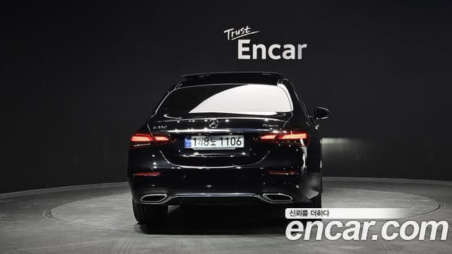 Mercedes-Benz E-Class 2021 — Фото 3/20