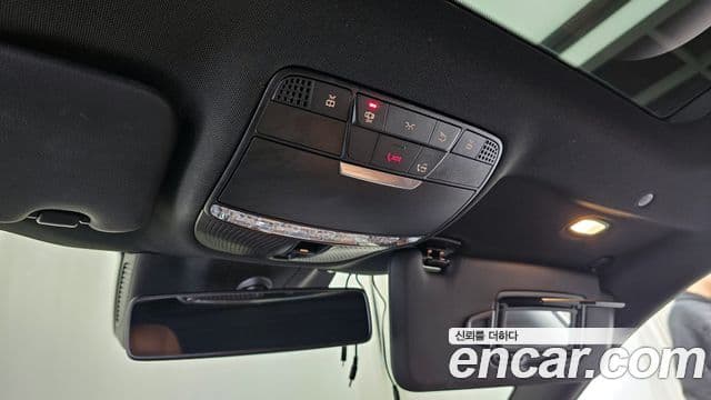Mercedes-Benz C-Class 2020 — ფოტო 18/20