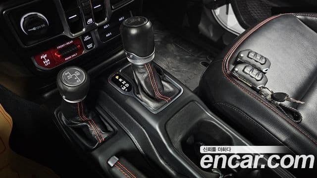 Jeep Gladiator 2023 — Photo 12/20
