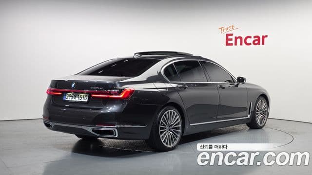 BMW 7 Series 2021 — ფოტო 2/20