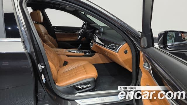 BMW 7 Series 2021 — ფოტო 11/20
