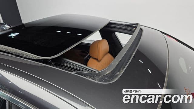 BMW 7 Series 2021 — ფოტო 19/20