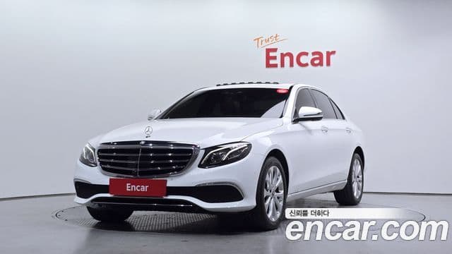 Mercedes-Benz E-Class 2020 — Şəkil 10/20