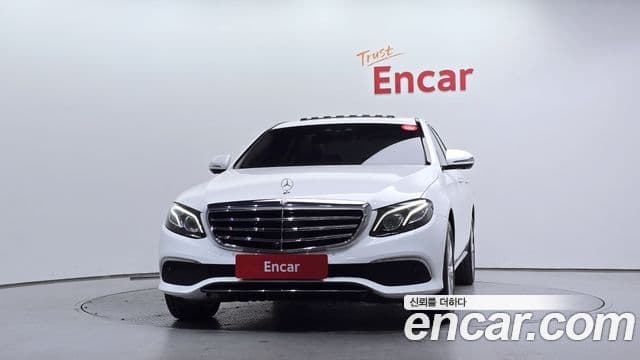 Mercedes-Benz E-Class 2020 — Şəkil 2/20