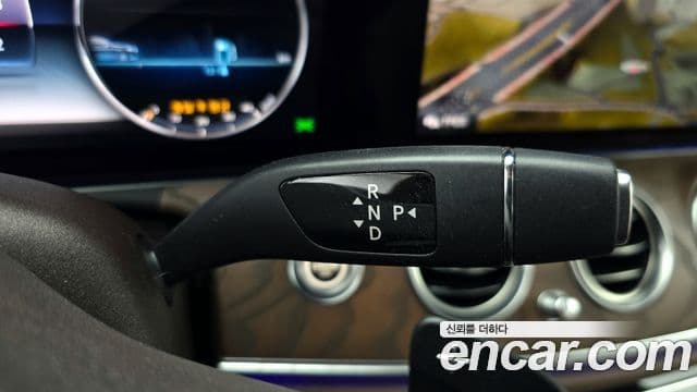 Mercedes-Benz E-Class 2020 — фото 8 из 20