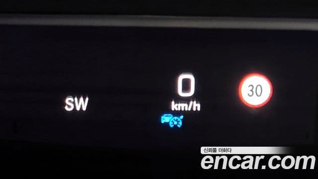 Mercedes-Benz E-Class 2020 — Şəkil 19/20