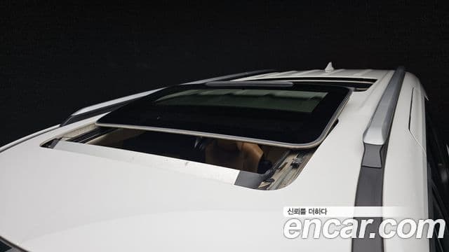 Kia Carnival 2021 — Şəkil 18/20