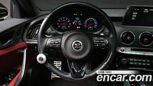 Kia Stinger 2020 — Şəkil 13/20