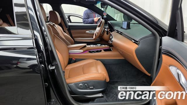 Genesis GV70 2021 — ფოტო 11/20