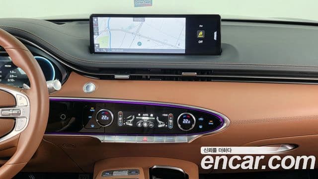 Genesis GV70 2021 — ფოტო 14/20